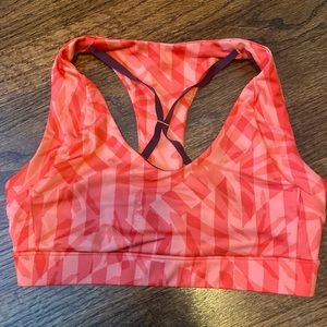 Salomon sports bra xs